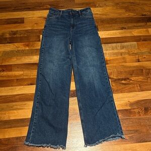 BCBGeneration High Rise Wide-Leg raw hem Jeans size 1/25